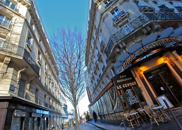 Caulaincourt Montmartre By Hiphophostels Paris